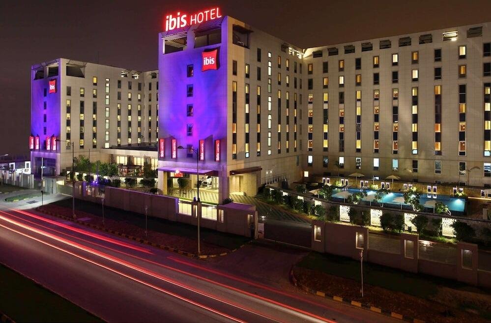 ibis-new-delhi-aerocity-hotel-general-123ea9d3